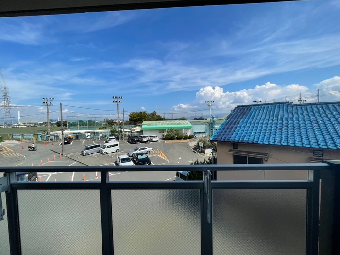 室内からの展望 ハピネスホリノ