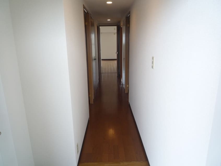 廊下 ミストラル岸部南
