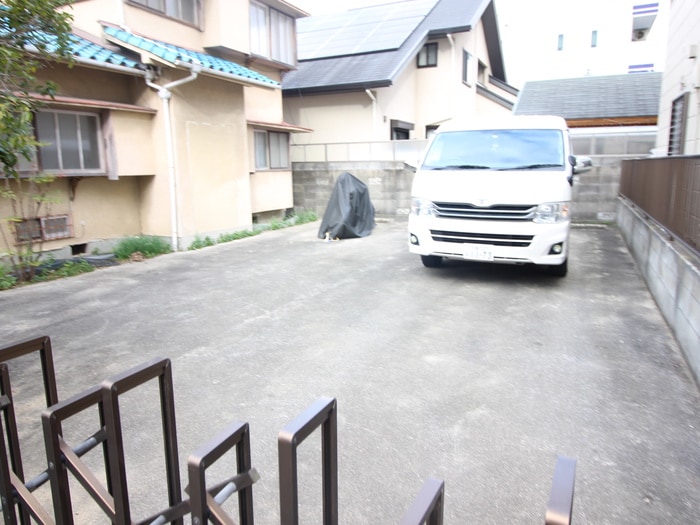 駐車場 中桜塚貸家