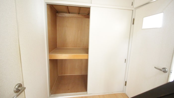 収納 中桜塚貸家