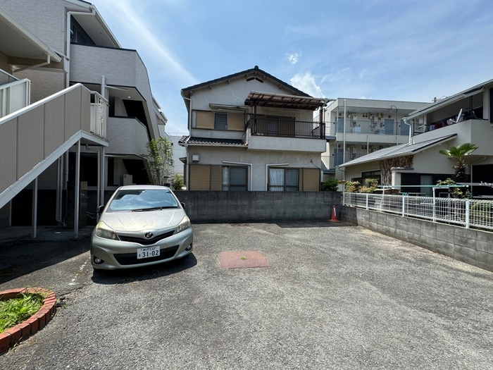 駐車場 シェーネス 仁川