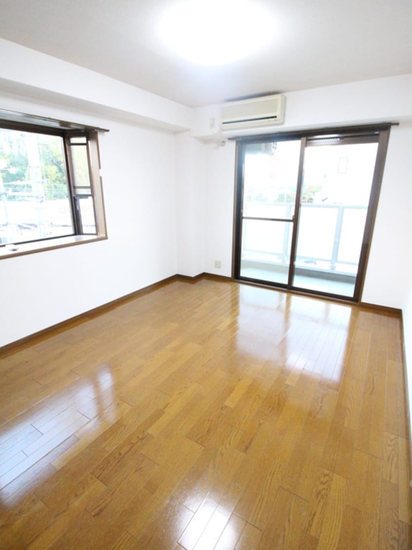 居室 ＣＥＮＴＥＲ　ＦＩＥＬＤ　３