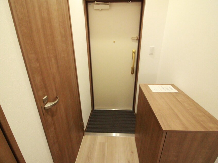 玄関 シャルレ7番館