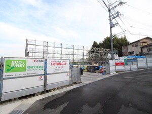 ルピナスコート京田辺