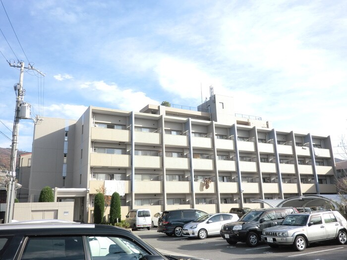 駐車場 カ－サ リ－ヴァ ドゥ－エ