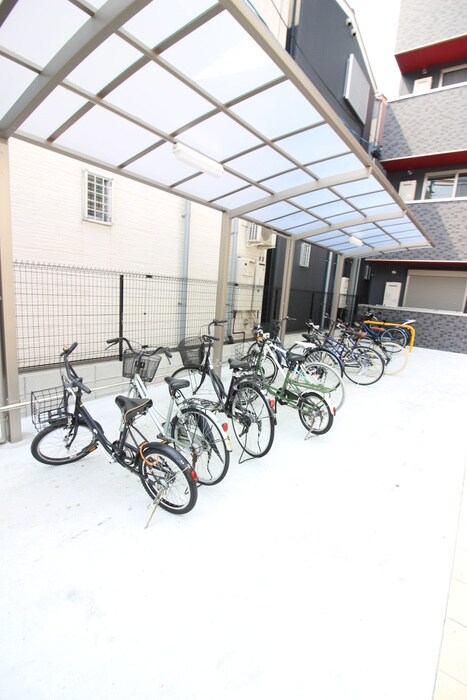 駐輪場 グランパシフィック生野東