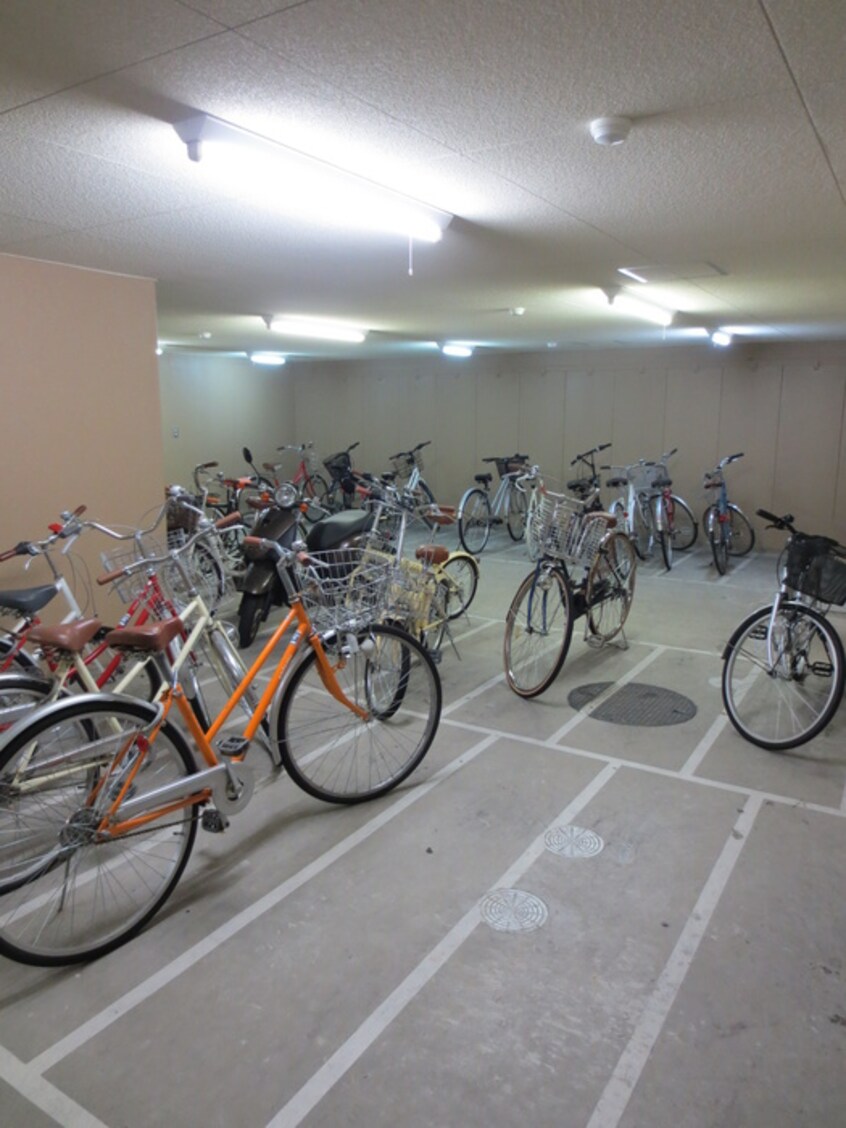 駐輪場 ハウスセゾン両替町