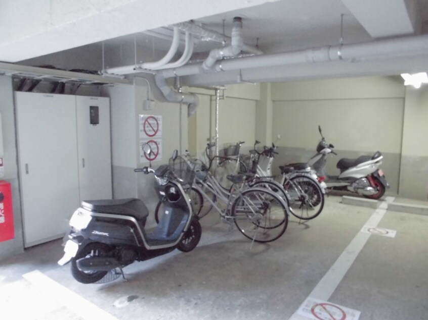 駐輪場 香里グリ－ンハイツ