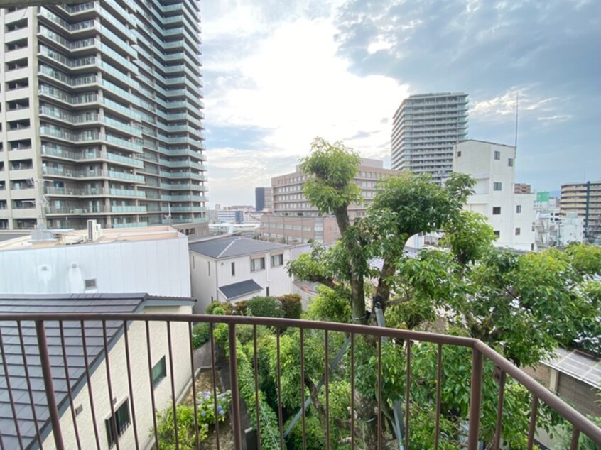 室内からの展望 香里グリ－ンハイツ