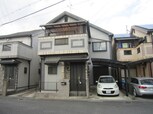 田口芝借家