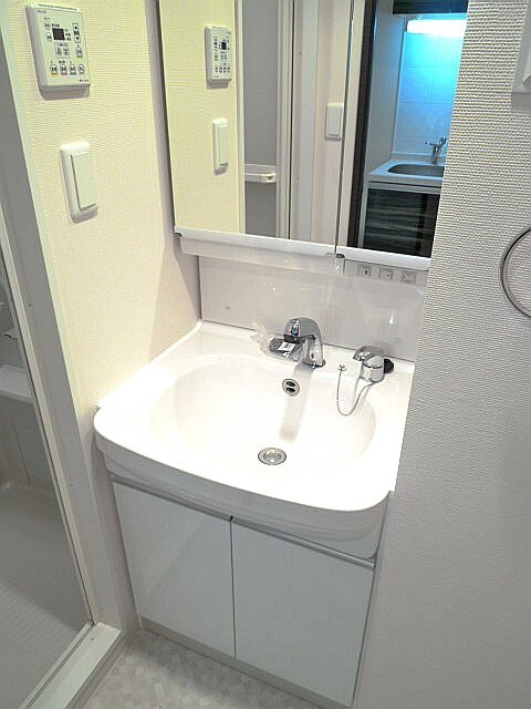 洗面 アドバンス西梅田グル－ブ(608)