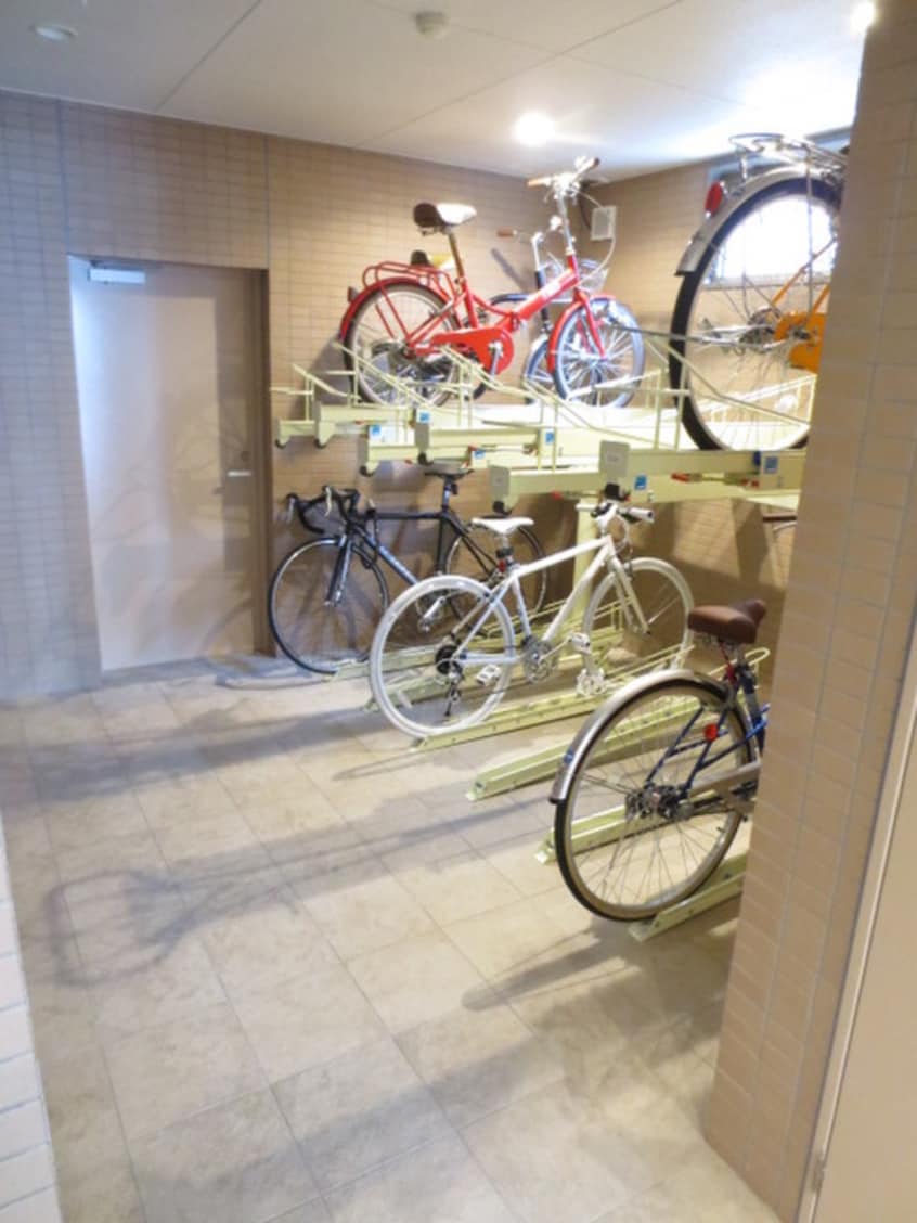 駐輪場 エバーブロッサム下鴨