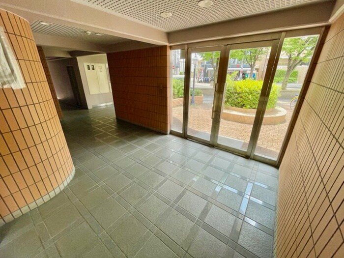 エントランス部分 グランデ－ジハヤミ