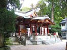 越木岩神社(公園)まで580m 第5オカザキマンション