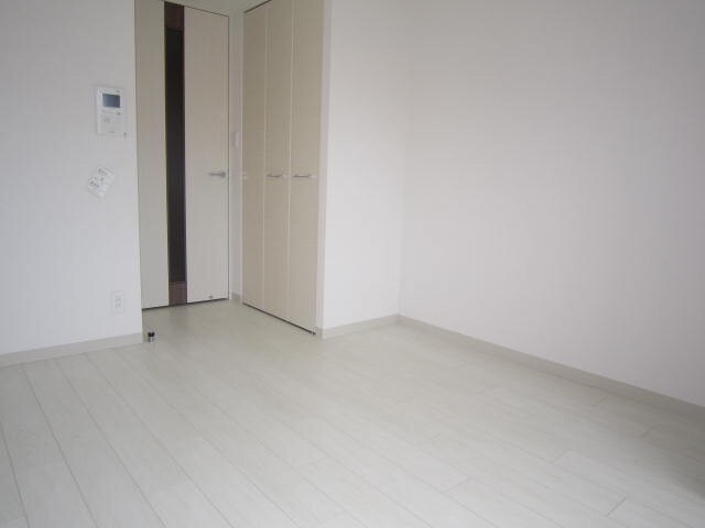 居室 プレサンス心斎橋ラヴィ（404）