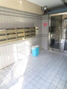エントランス部分 ア－ルコ－ポ岡崎