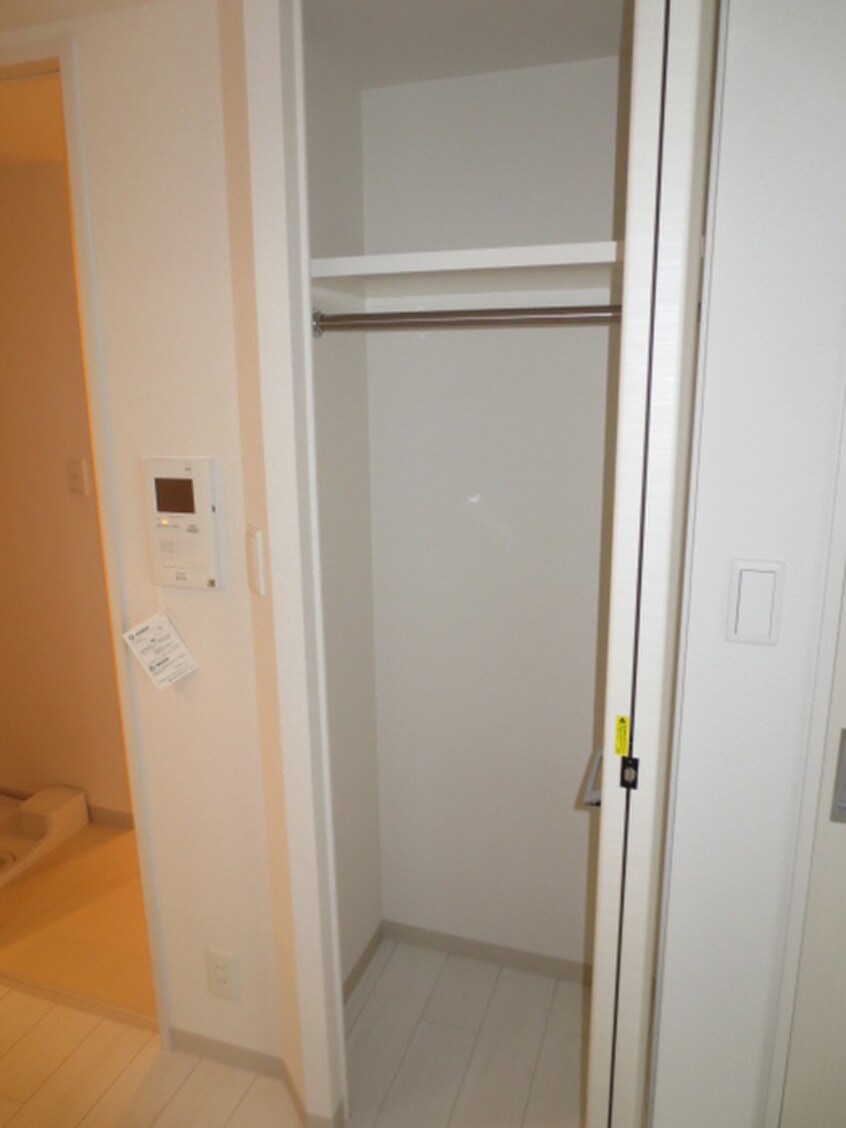 収納 プレサンス心斎橋ラヴィ（405）