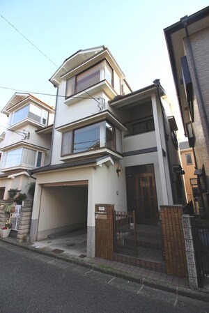 島泉６丁目戸建