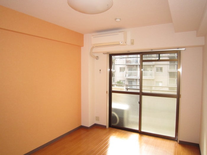 居室 カ－サ王塚台