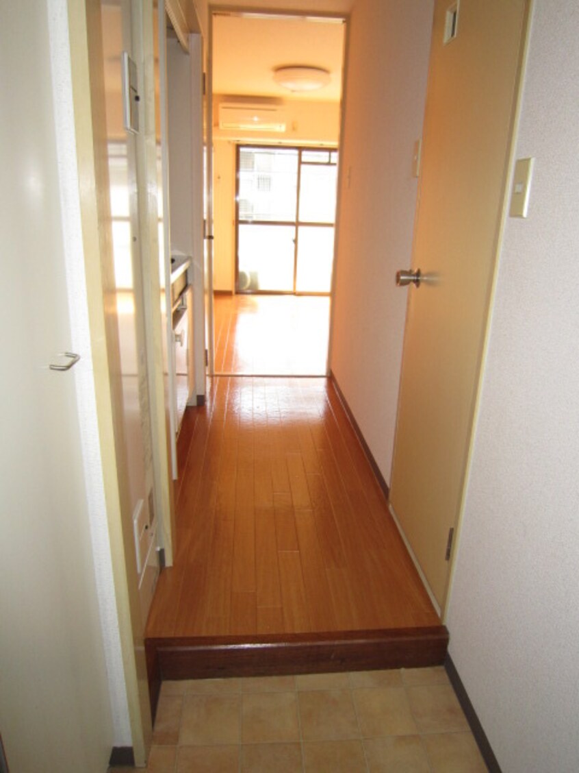 廊下 カ－サ王塚台