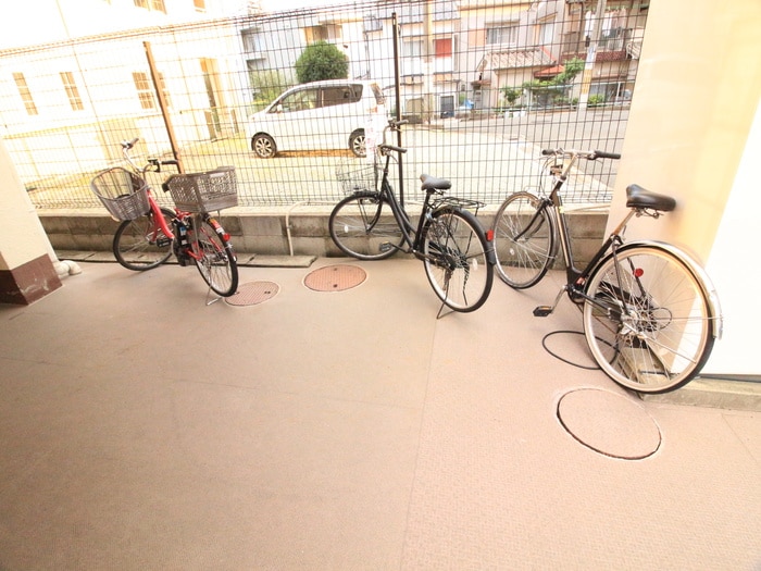 駐輪場 武藤ハイツ
