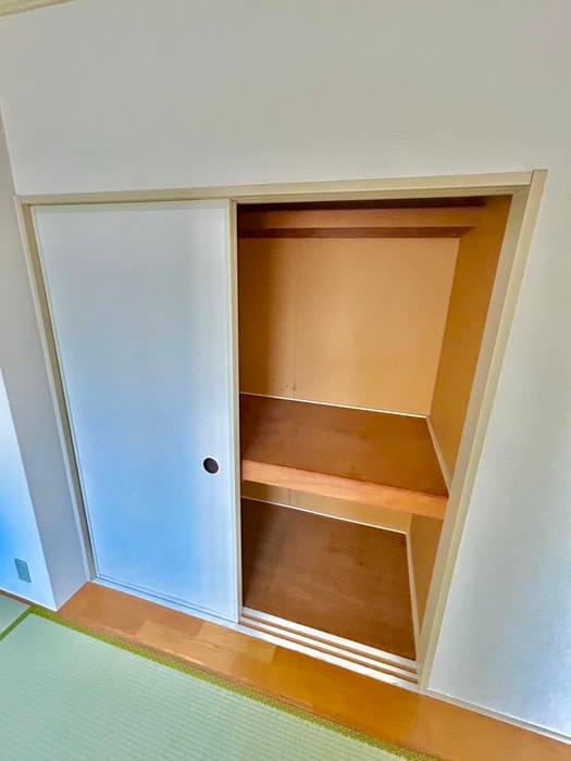 収納 ロイヤルウイングＢ棟