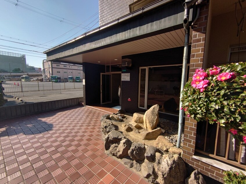 エントランス部分 シャンボ－ル長吉