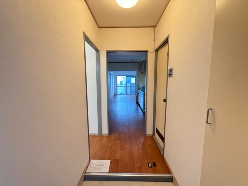 廊下 シャンボ－ル長吉