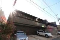 ブロ－ニュ府庁前