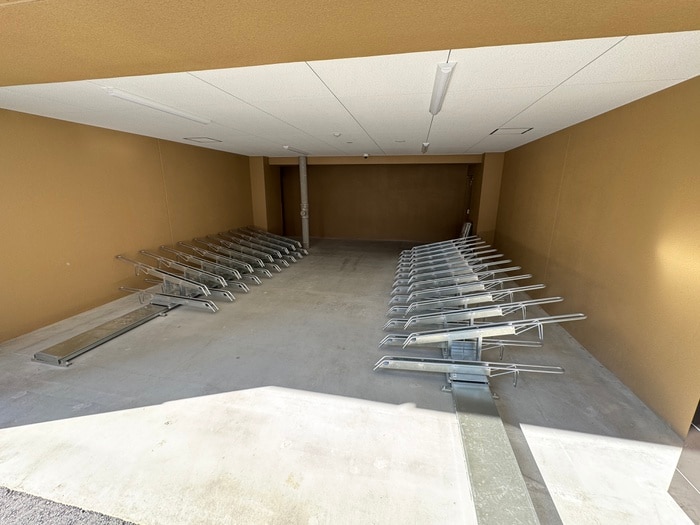 駐輪場 アドバンス神戸ラシュレ