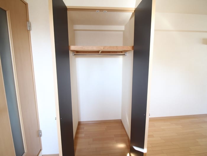 収納 ＹＳパレス上汐