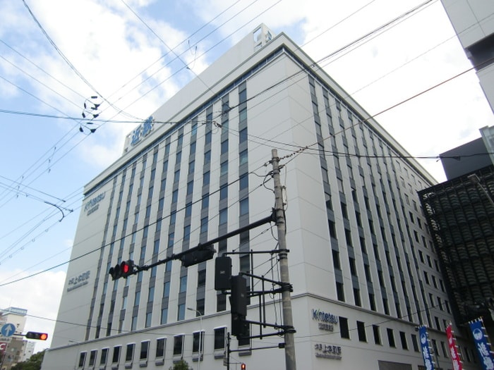 近鉄百貨店(デパート)まで280m ＹＳパレス上汐