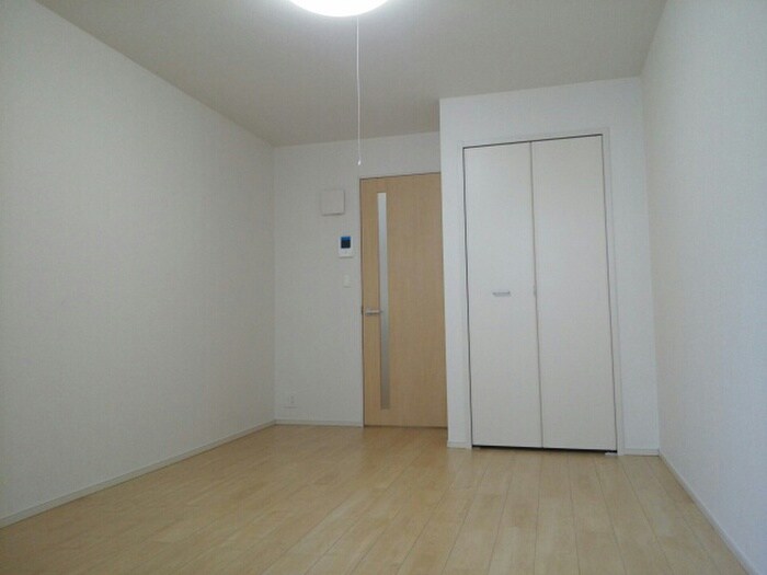 居室 巽北ロイヤルヴィラ