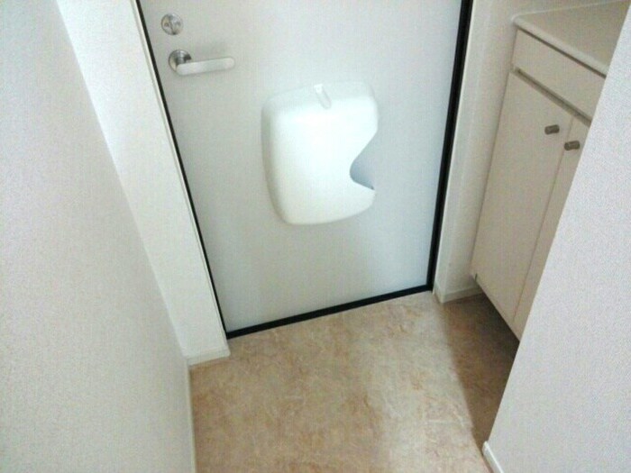 玄関 巽北ロイヤルヴィラ