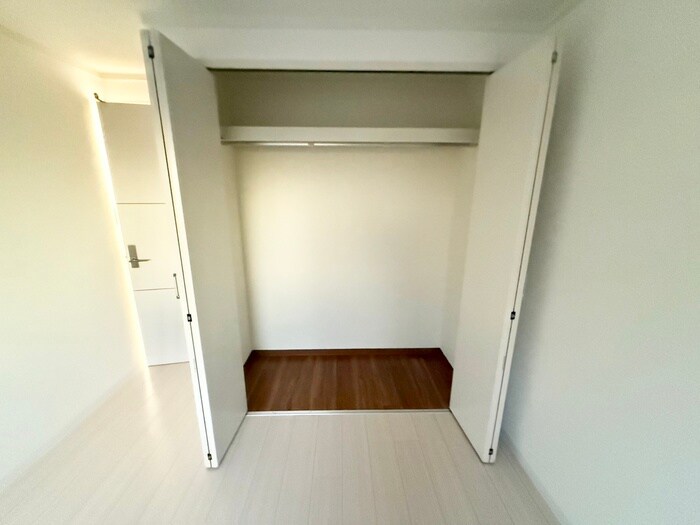 収納 シャルマン香里