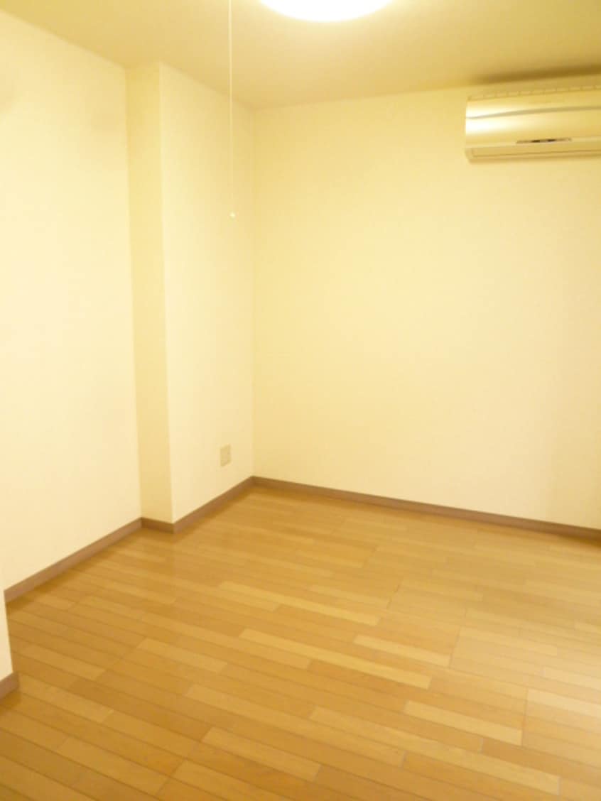 居室 伊藤谷町ビル