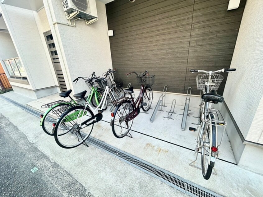 駐輪場 ＳＨＩＮ　Ｋｒｉｏｓ