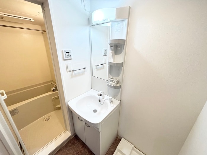 洗面 ＳＨＩＮ　Ｋｒｉｏｓ