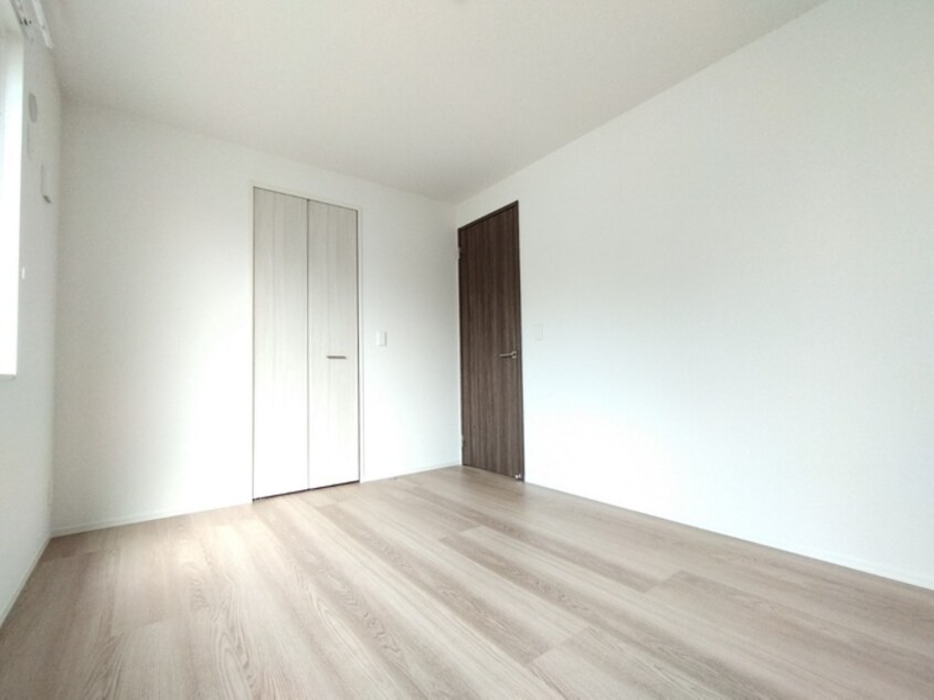 居室 エレナ本山