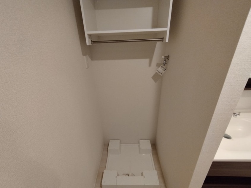 洗濯機置場 エレナ本山