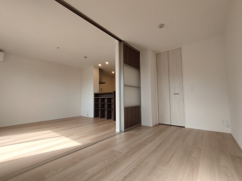 居室 エレナ本山