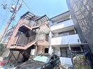 スリーハイツの外観