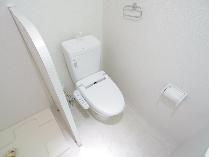 トイレ アルバロ－ザ京都