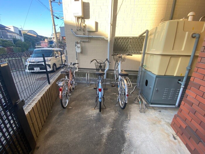 駐輪場 ｶｰｻ花やしきパート６
