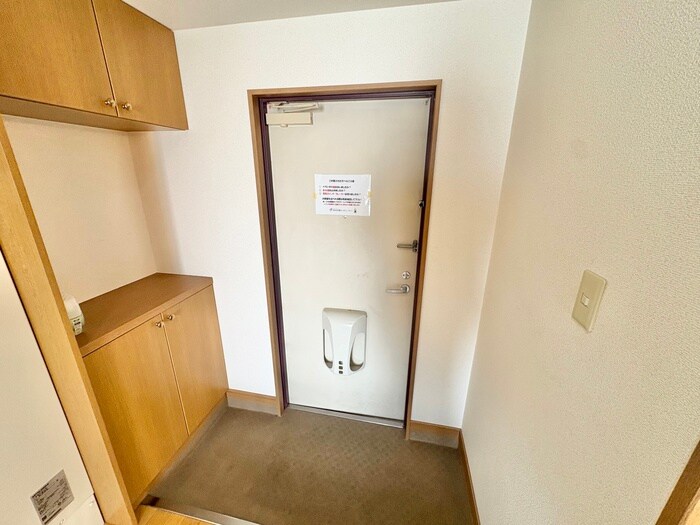 玄関 ＣＲＥＡＴＥ彩