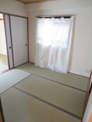 居室 エメロードおおとり