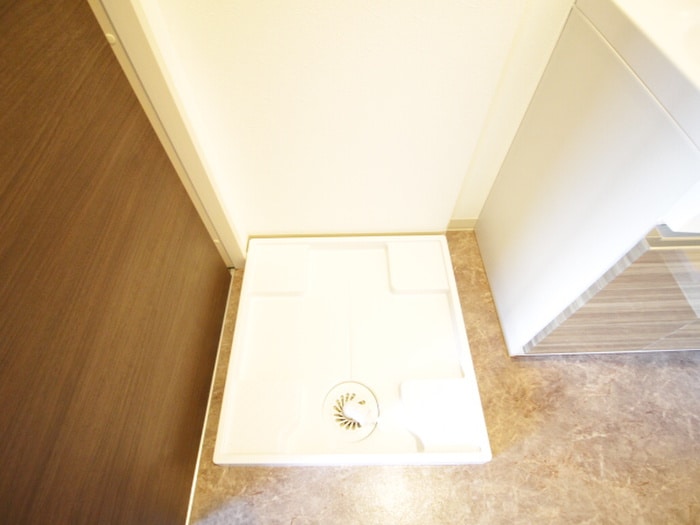 洗濯機置場 シャルム南巽