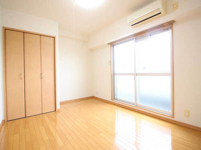 居室 エイチツーオー今福ビル
