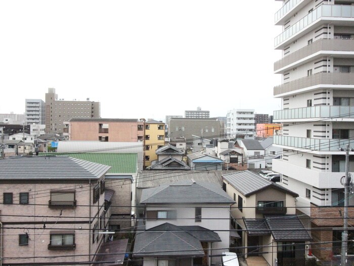 室内からの展望 シャルム寺地町