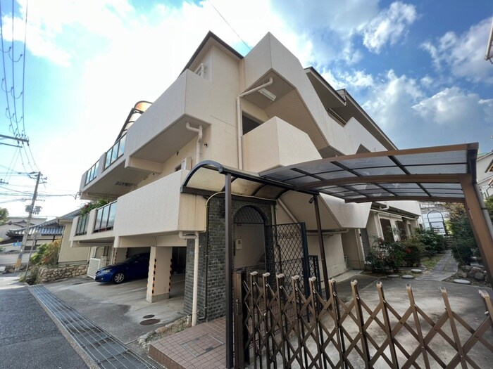 外観写真 ＩＶＹ　ＣＯＵＲＴ　Ａ